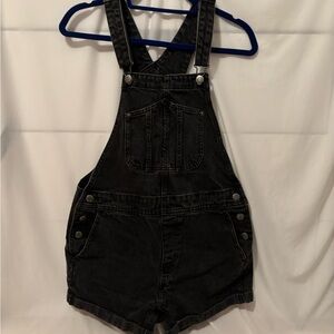 Black old navy overall shorts